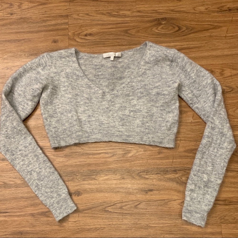 Cropped grey sweater